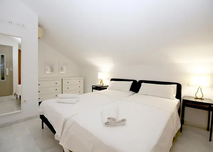 بيت للعطل West Townhouse Lara